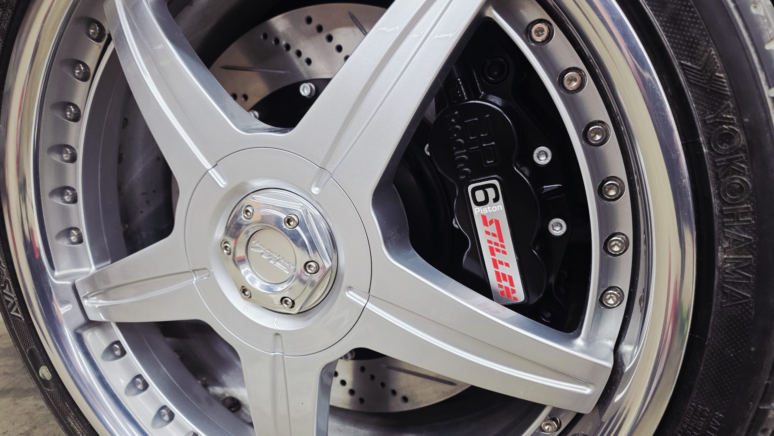 AP Racing Stillen Style 6 Piston BBK Fronts - Image 5